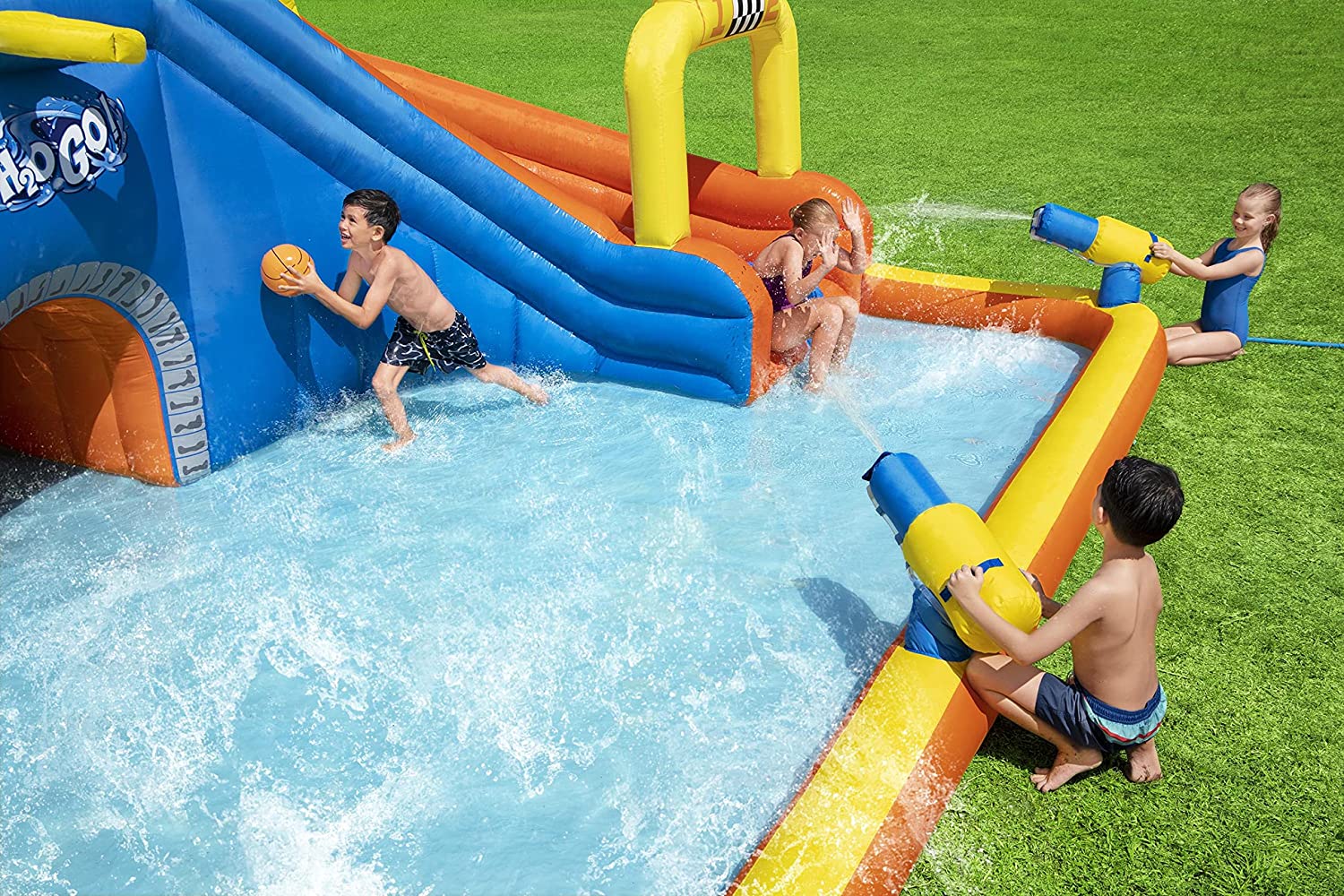 53377 H2OGO!® 18'1" x 16'6" x 8'8"/5.51m x 5.02m x 2.65m Super Speedway Mega Water Park - Image 6