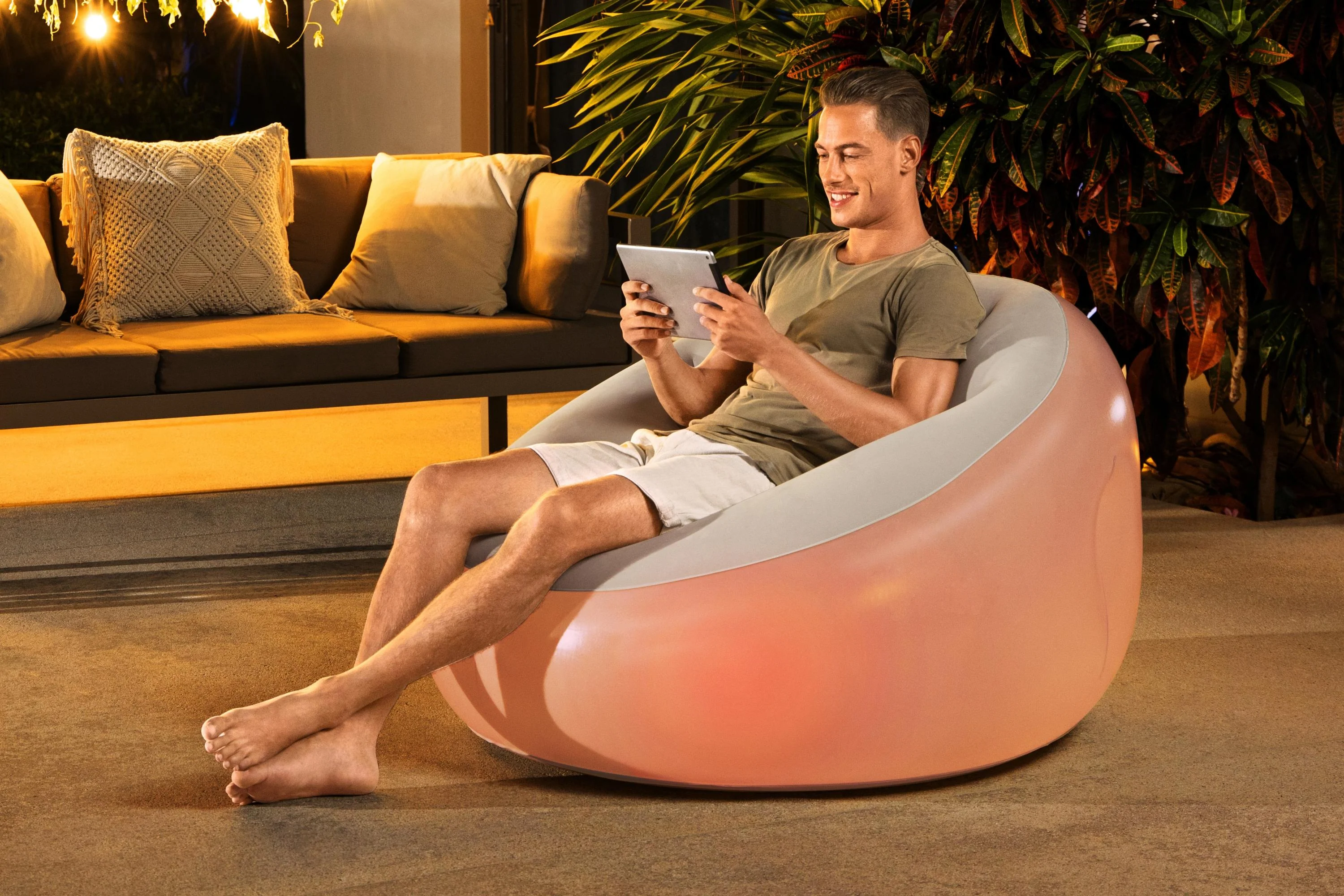 Bestway® (75086) Inflate-A-LED Air Chair 40" x 38" x 28"/1.02m x 97cm x 71cm - Image 4