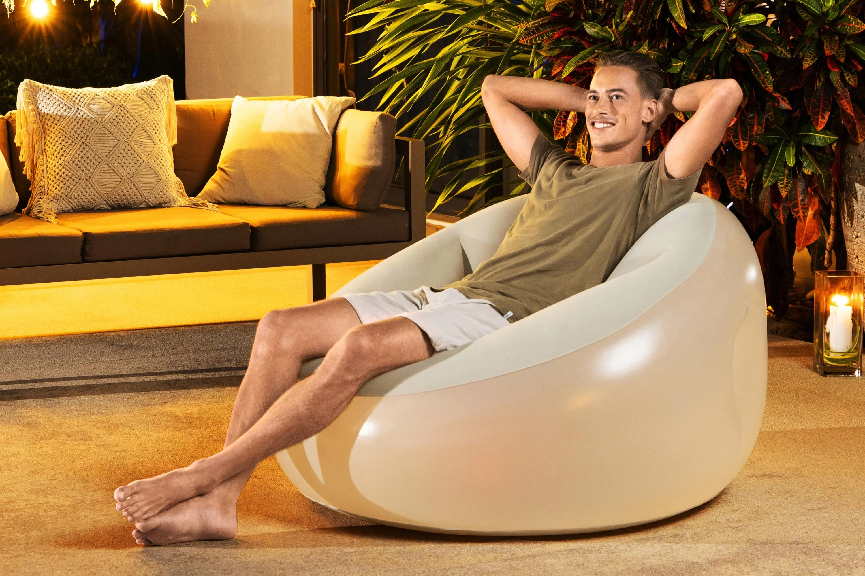 Bestway® (75086) Inflate-A-LED Air Chair 40" x 38" x 28"/1.02m x 97cm x 71cm - Image 5