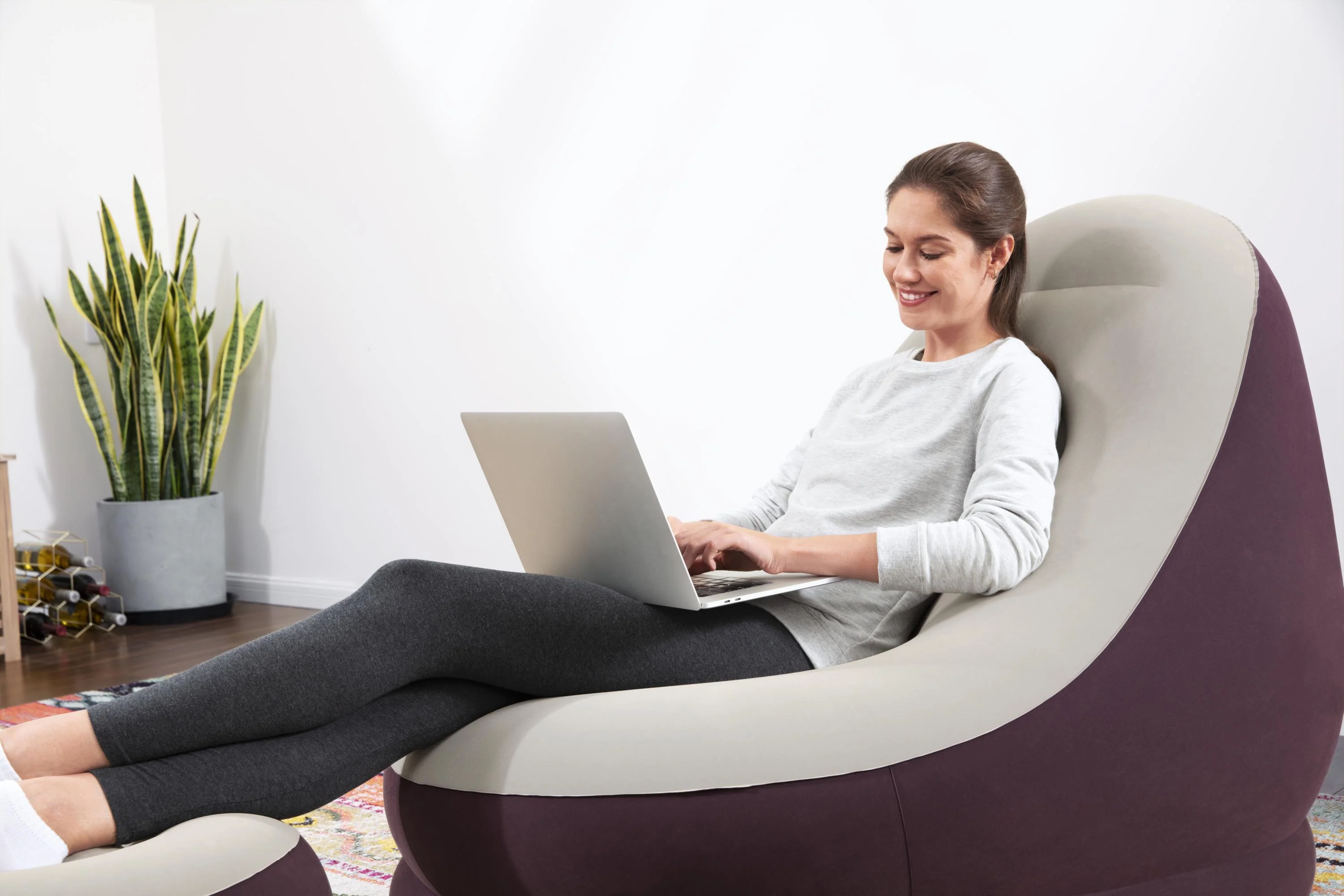 Bestway® (750530) 47.5" x 39.5" x 34"/1.21m x 1.00m x 86cm Comfort Cruiser Lounger - Image 3