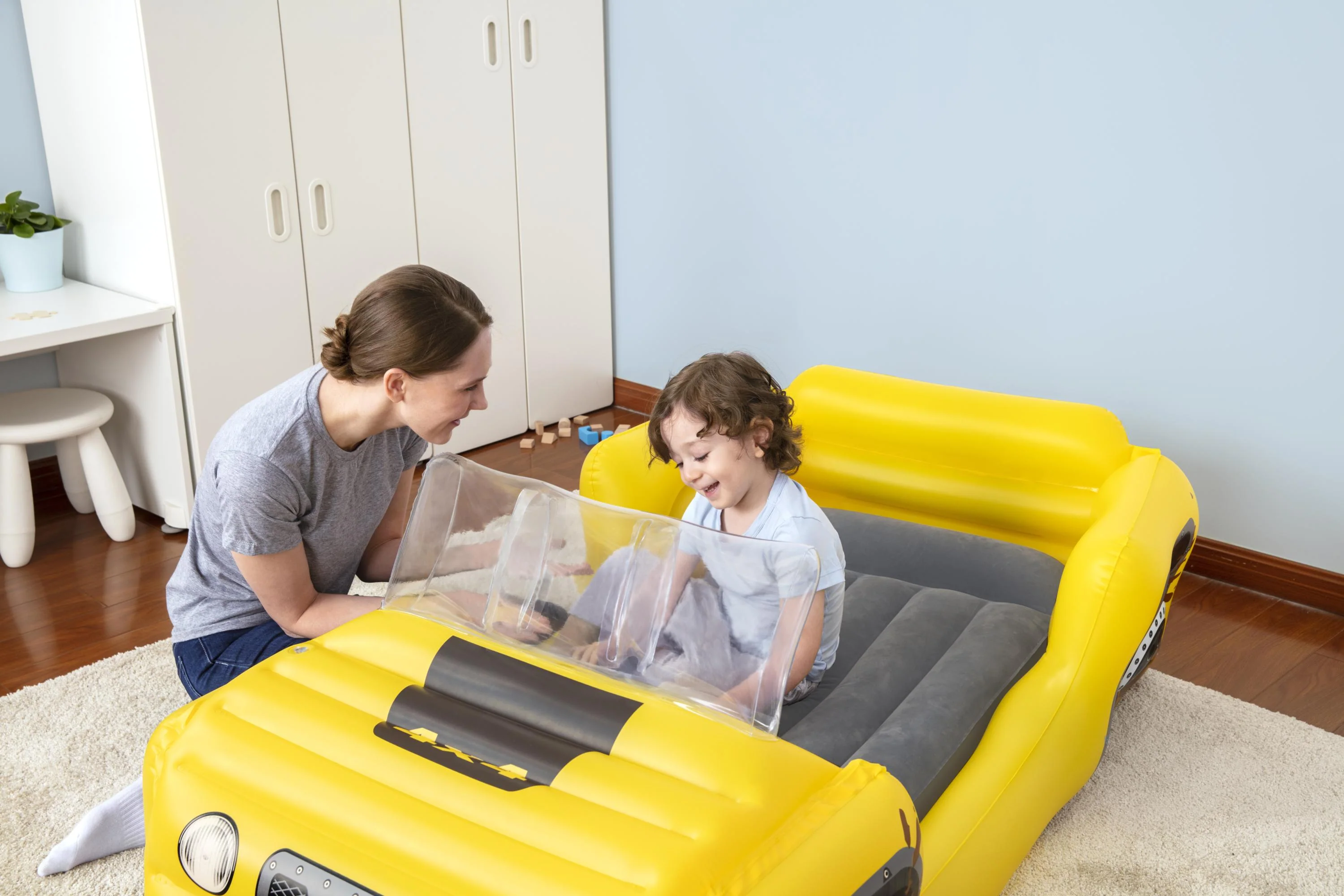 Bestway® 63" x 33" x 24.5"/1.60m x 84cm x 62cm DreamChaser Airbed-4x4 - Image 6