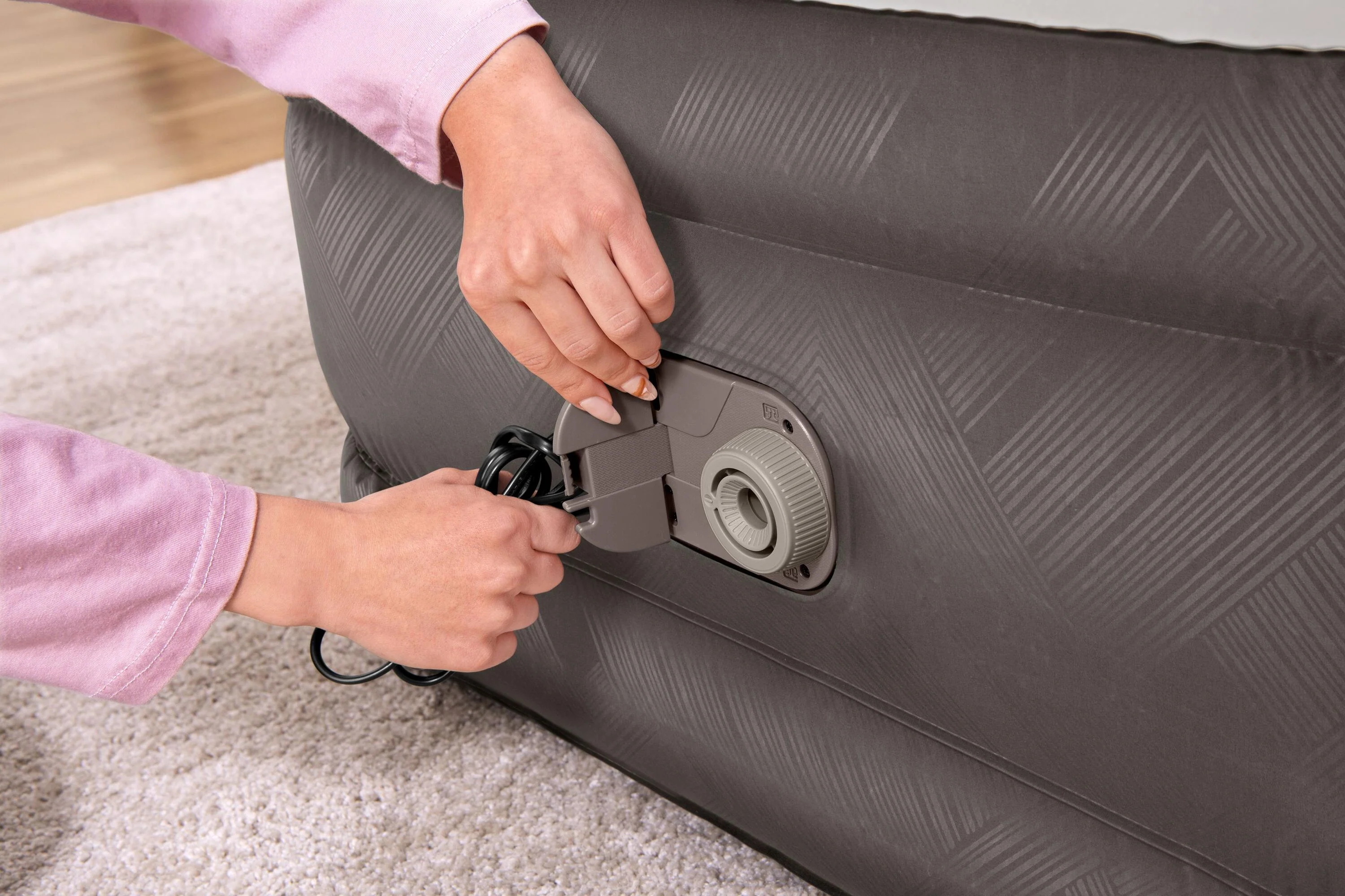 (69048) Bestway® 75" x 38" x 18"/1.91m x 97cm x 46cm Fortech Air Mattress Twin Built-in AC pump - Image 6