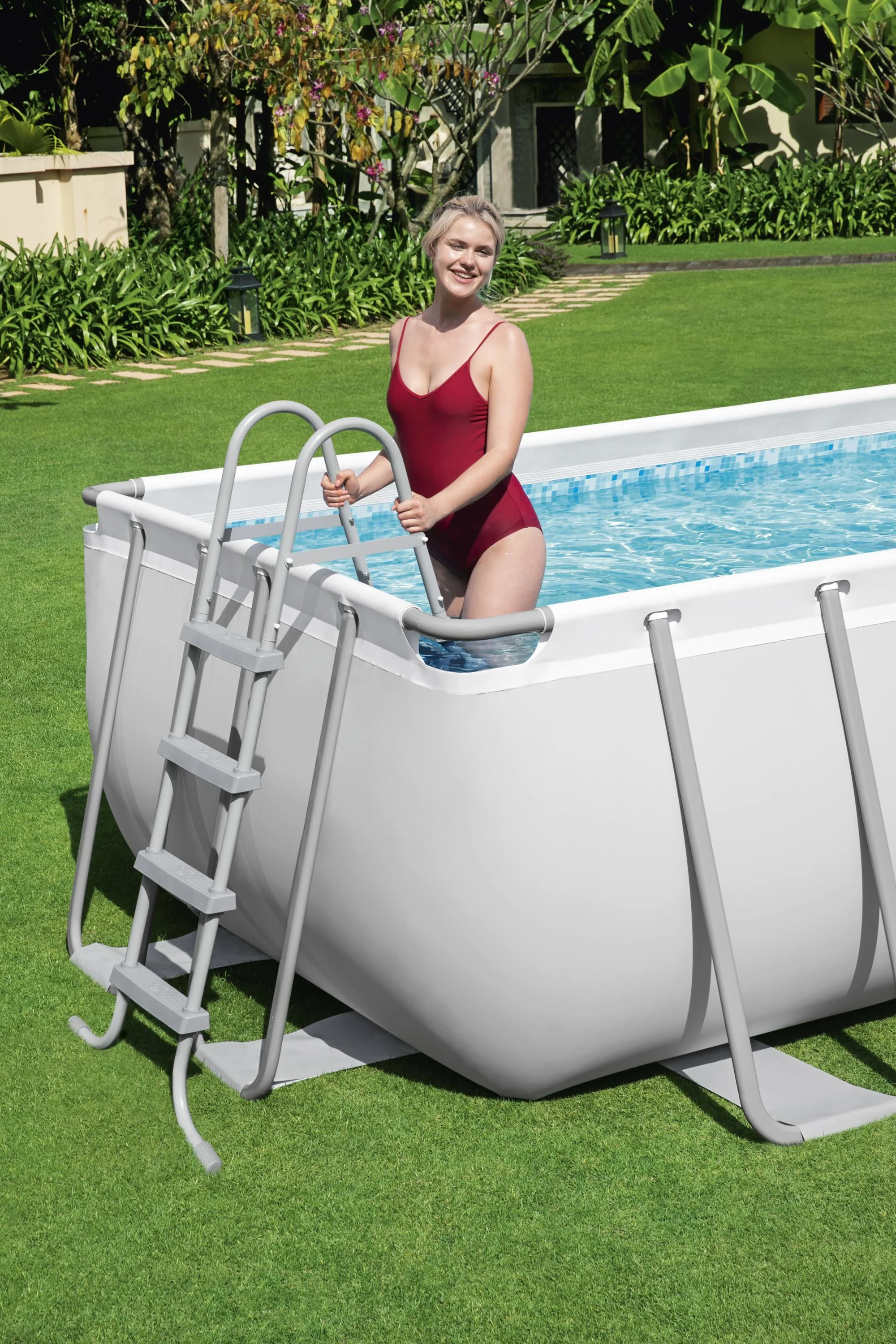 Bestway (56457) Power Steel™ 13'6" x 6'7" x 48"/4.12m x 2.01m x 1.22m Rectangular Pool Set - Image 3