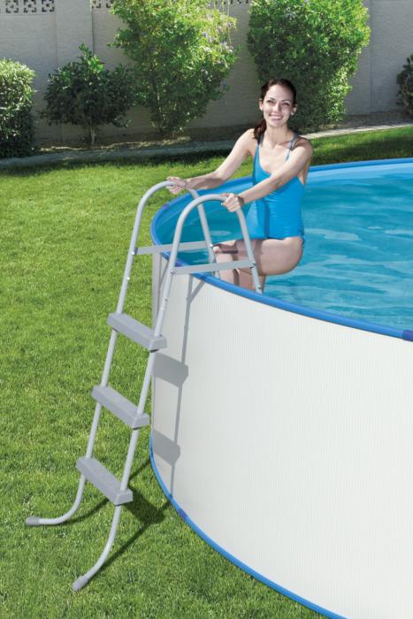 Bestway (58335) Portable Swimming Pool Ladder 3.5ft - Image 4