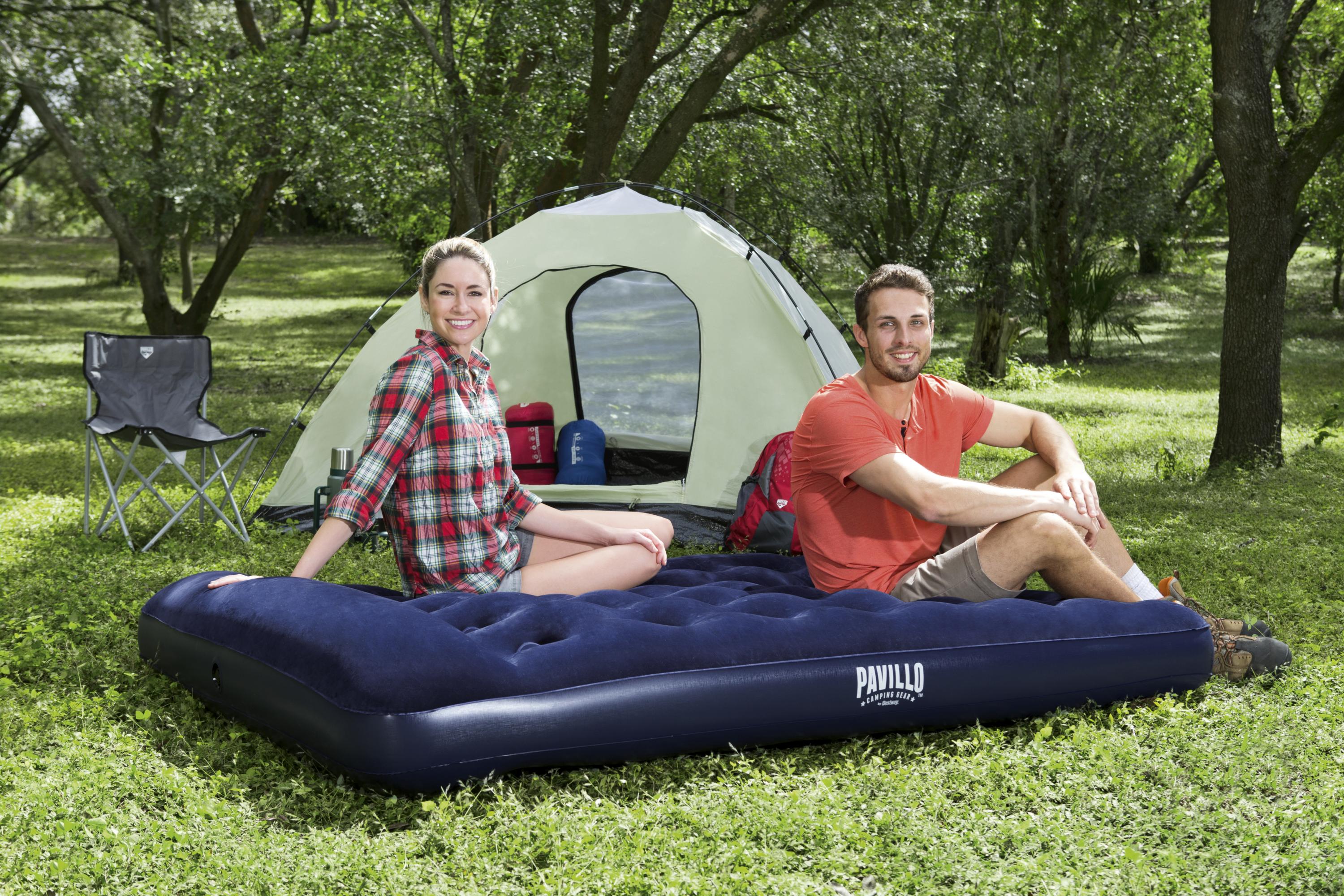 Bestway (67225) Airbed Built-in Foot Pump 6.2ft x 4.4ft x 0.9ft/1.91m x 1.37m x 28cm - Image 6