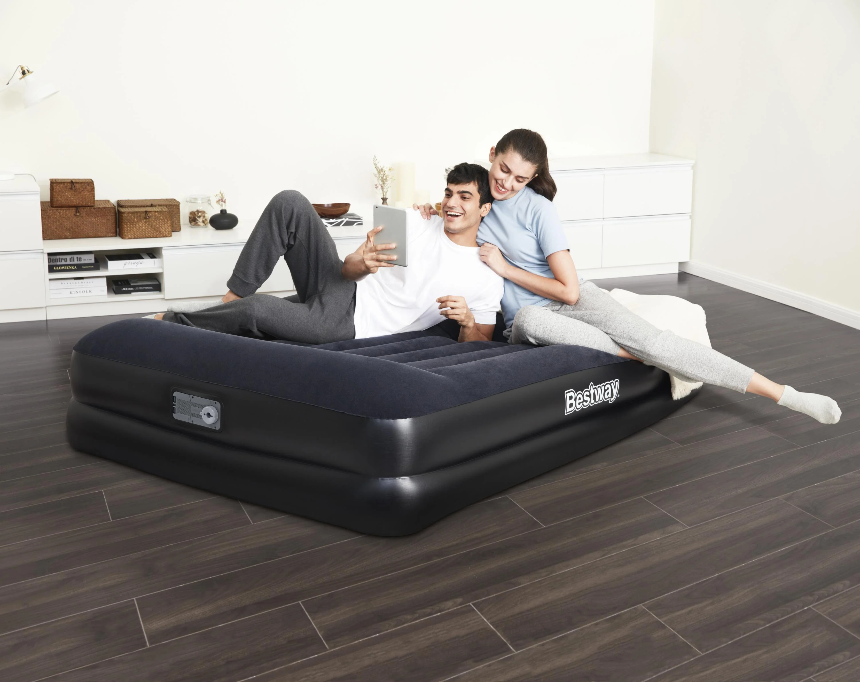 (67403) Bestway® Inflatable Air Bed- Single Bed For Home With Built-in AC pump 80" x 60" x 18"/2.03m x 1.52m x 46cm (67403) - Image 6