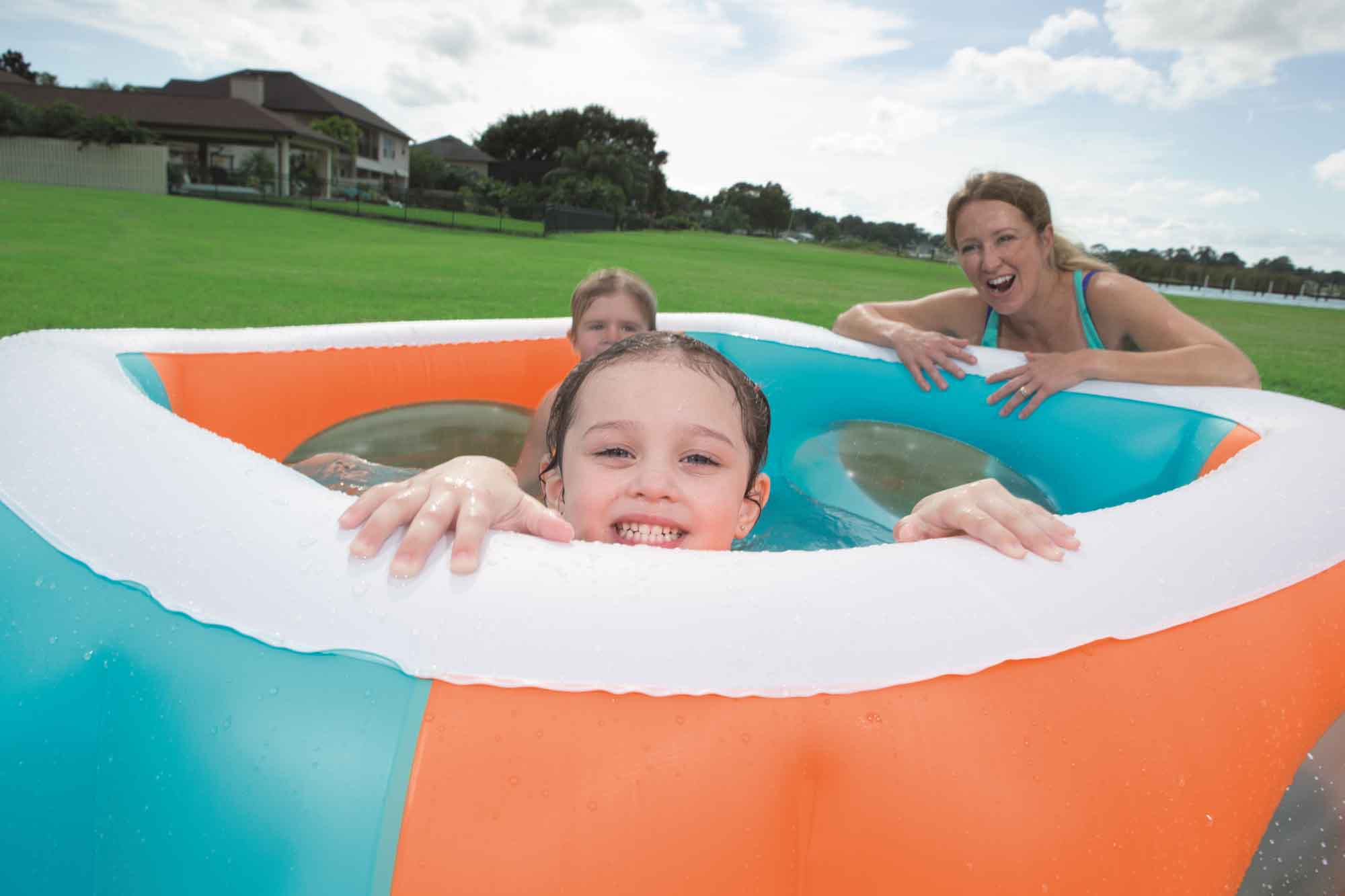 Bestway® (51132) Window Swimming Pool For Kids 66" x 66" x 22"/ 5.5 Ft x 5.5 Ft x 1.8 Ft - Image 3
