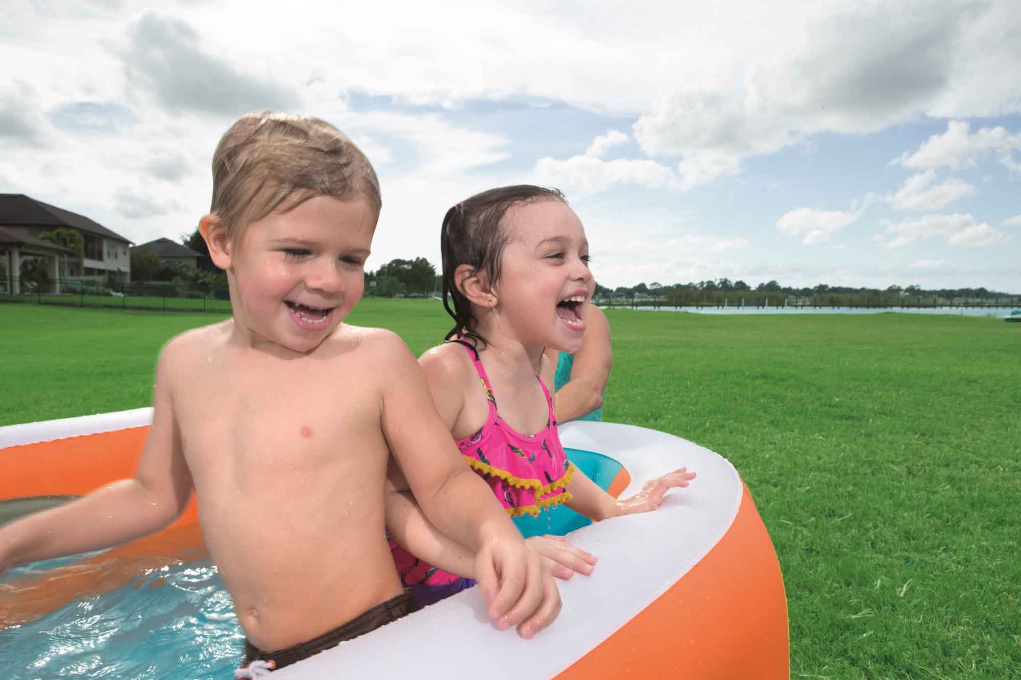 Bestway® (51132) Window Swimming Pool For Kids 66" x 66" x 22"/ 5.5 Ft x 5.5 Ft x 1.8 Ft - Image 7